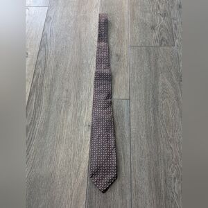 CHANEL Paris Luxury Neck Tie CC Geometric High End Sophisticated Necktie Maroon